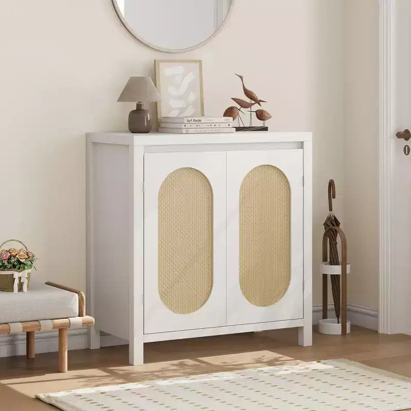 Madia/credenza di metà secolo con ante in rattan e ripiano regolabile