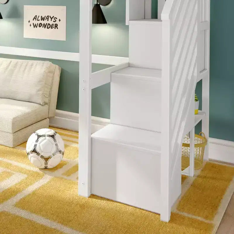 Letto a soppalco alto classico con scala