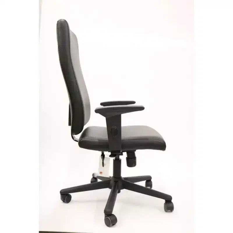 Sedia da ufficio ergonomica girevole, regolabile in altezza, 118,36 cm H, in similpelle nera