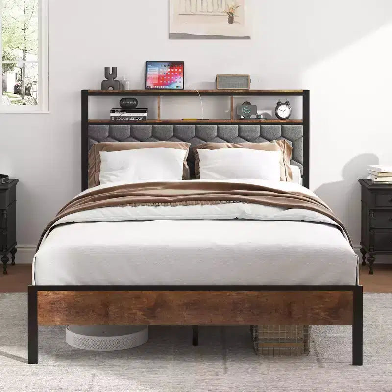 Letto a piattaforma in legno e metallo con contenitore e stazione di ricarica integrata 54.72''x76.52''