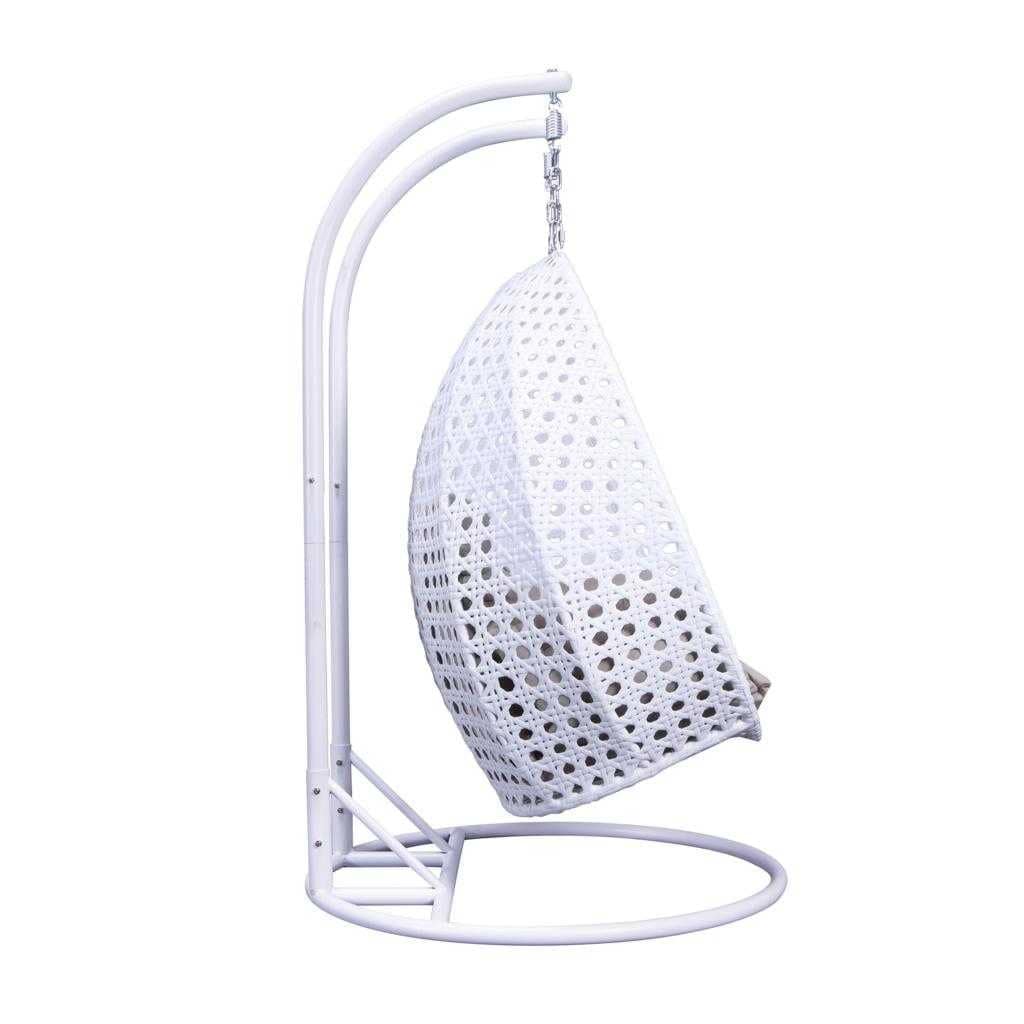 LeisureMod Sedia a Uovo Sospesa per 2 Persone con Supporto - Dondolo Pensile per Esterni/Interni in Rattan Intrecciato con Cuscini