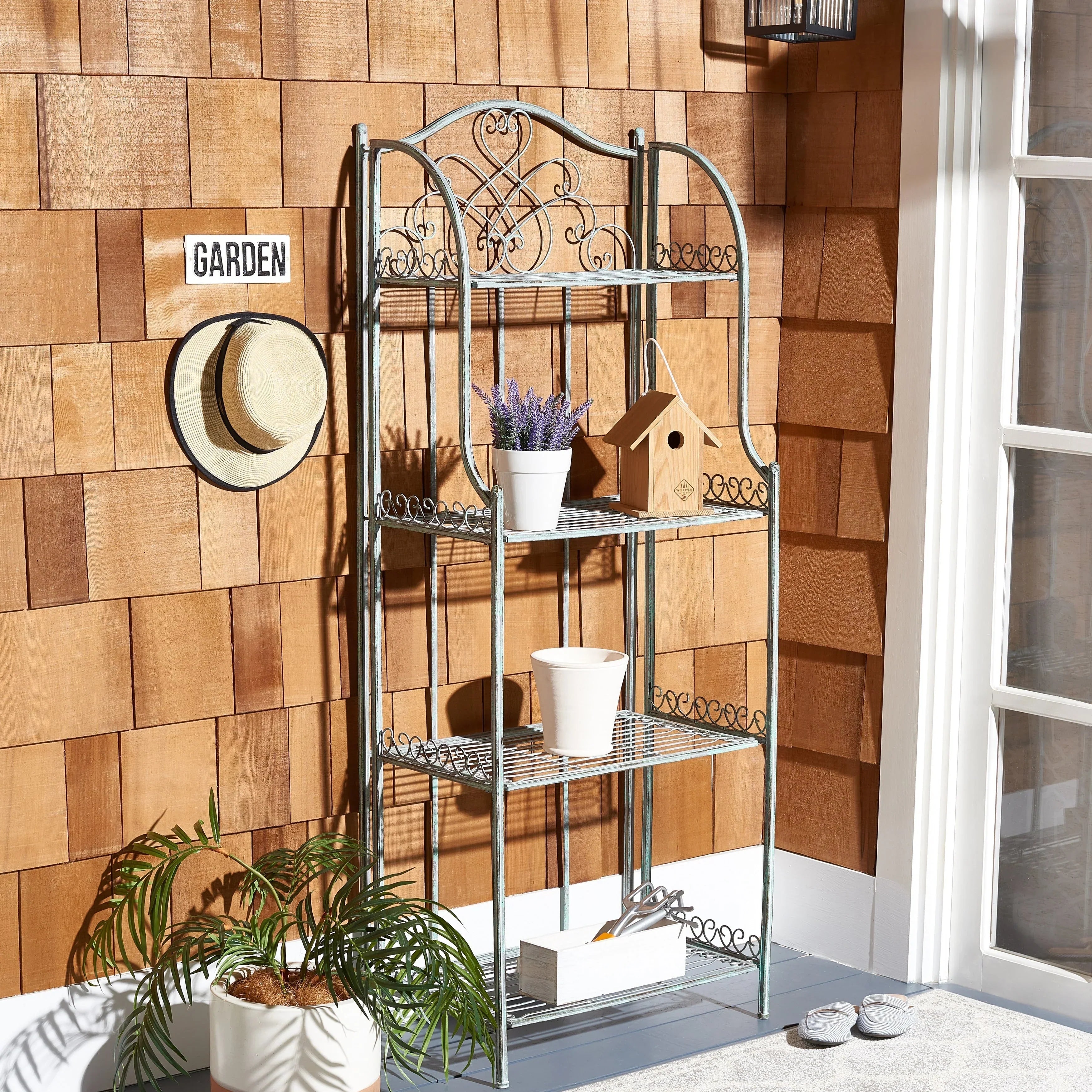 SAFAVIEH Bryn Scaffale da panettiere da esterno a 4 ripiani in ferro battuto vittoriano - 25 pollici L x 15 pollici P x 63 pollici H - 25 L x 15 P x 63 H