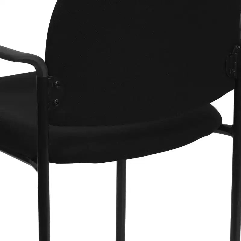 Sedia da ricevimento laterale impilabile in acciaio Comfort con braccioli