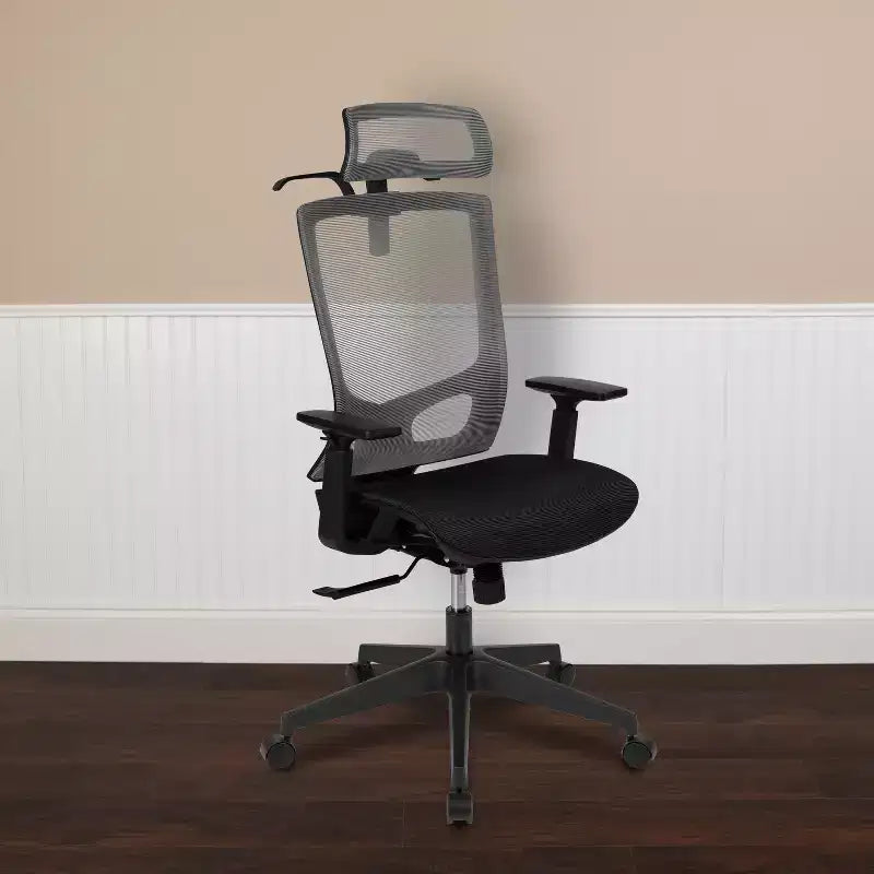 Sedia da ufficio ergonomica in rete con meccanismo synchro-tilt, poggiatesta regolabile e girevole, supporto lombare, appendiabiti e braccioli regolabili